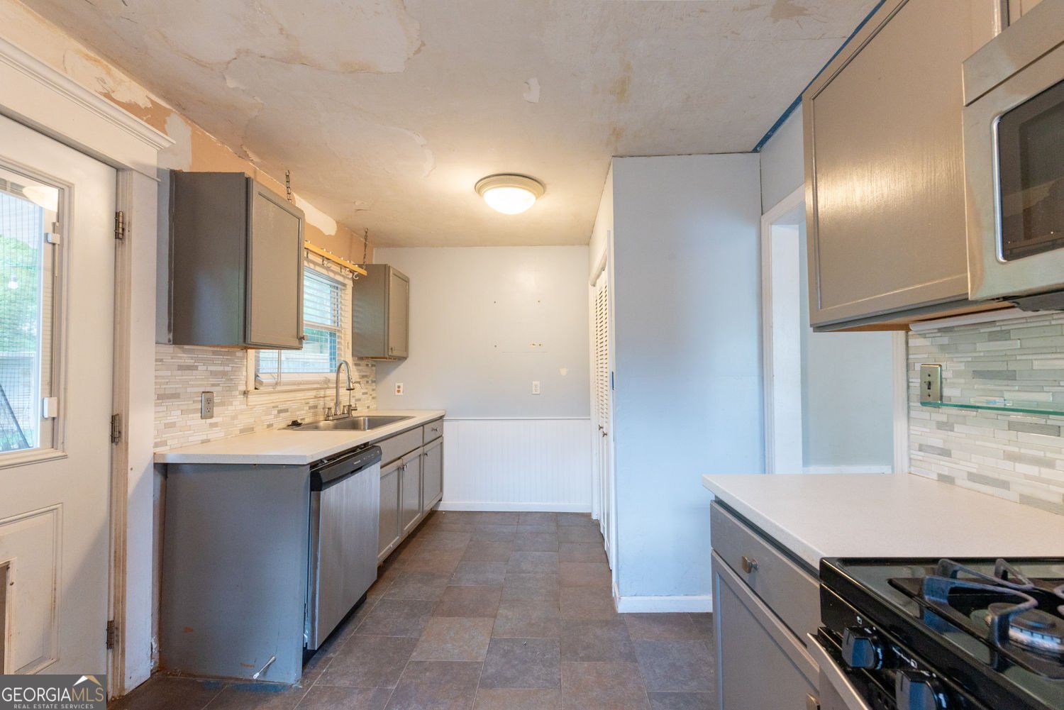 3261 Fulton Avenue Atlanta - 27