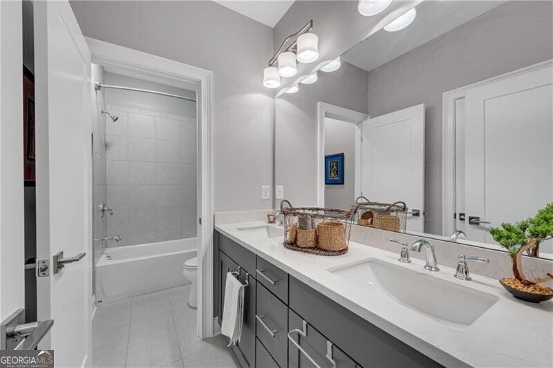 6445 Lucent Lane Atlanta - 25