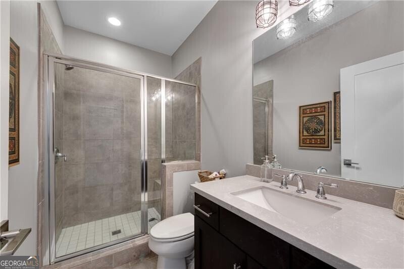 6445 Lucent Lane Atlanta - 43