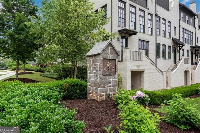 6445 Lucent Lane Atlanta - 54