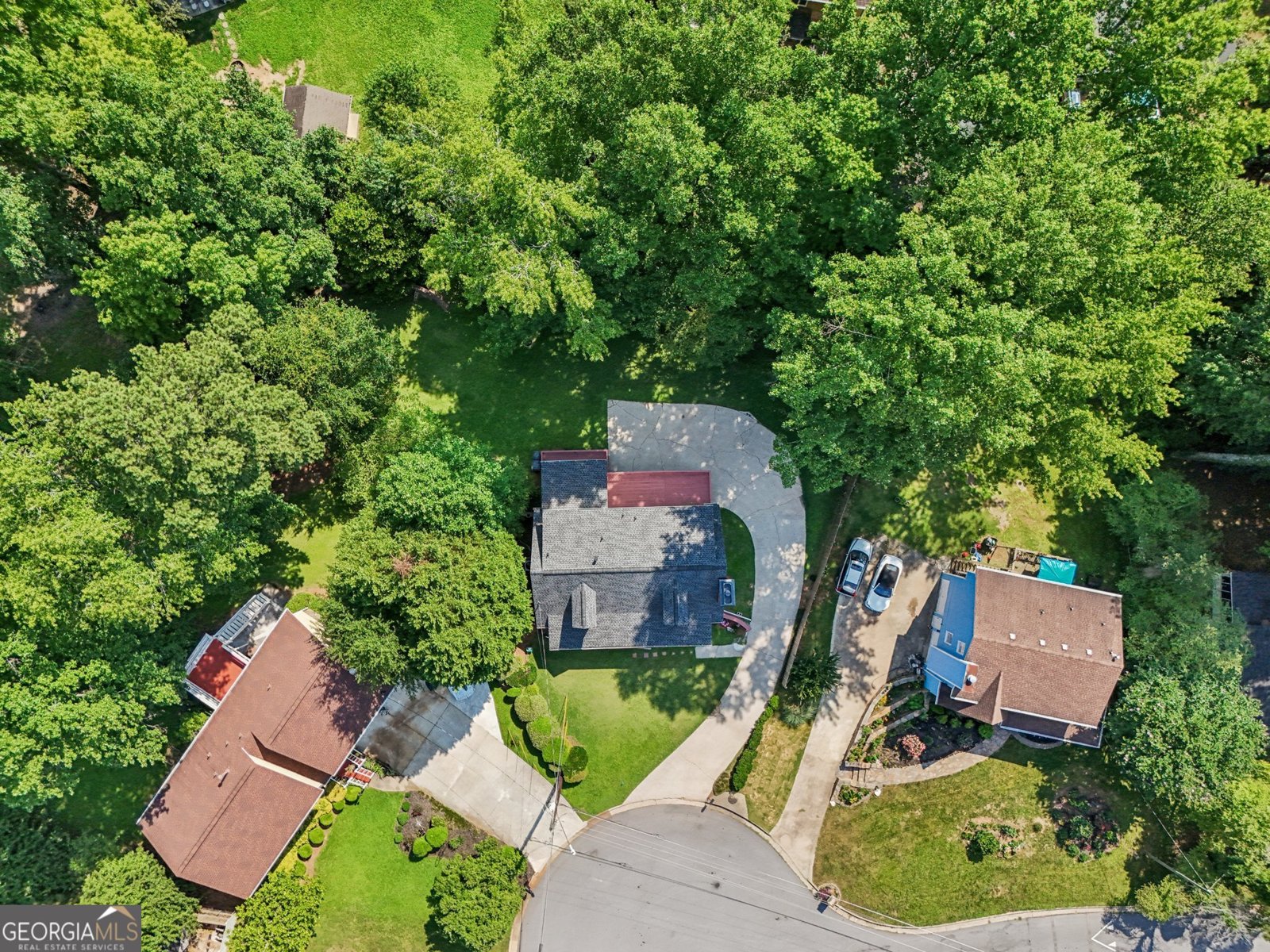 6841 Fairway Ridge Drive Douglasville - 33