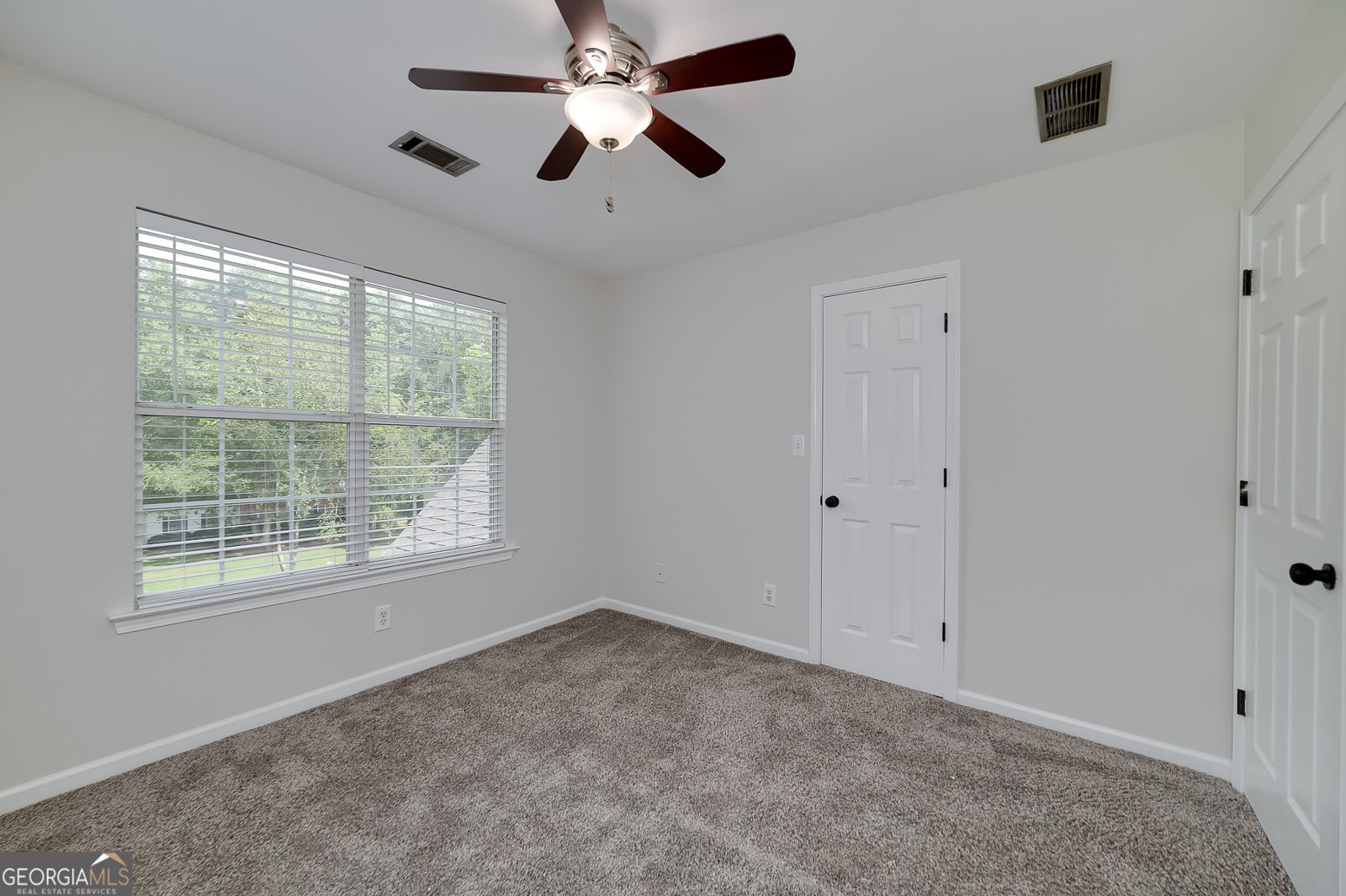 90 Barrington Grange Drive Sharpsburg - 45