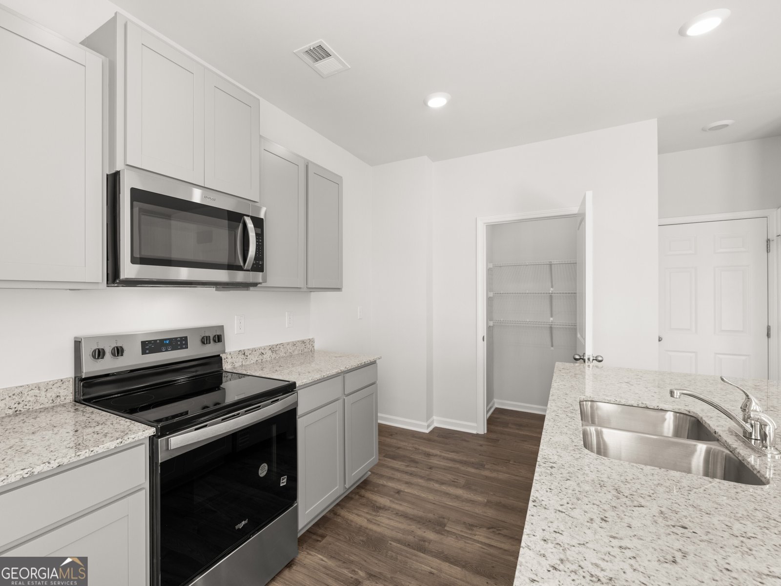 8223 Coldstream Drive Fairburn - 8