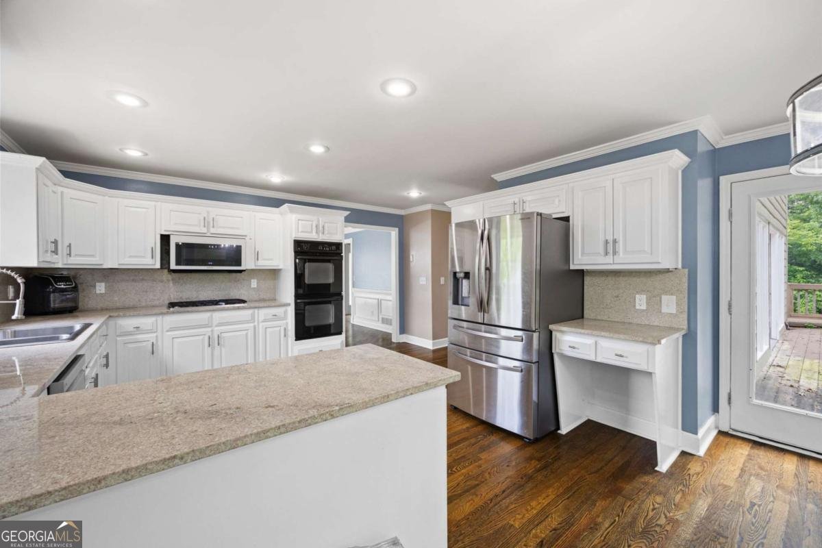 2108 Yorkshire Court Woodstock - 10
