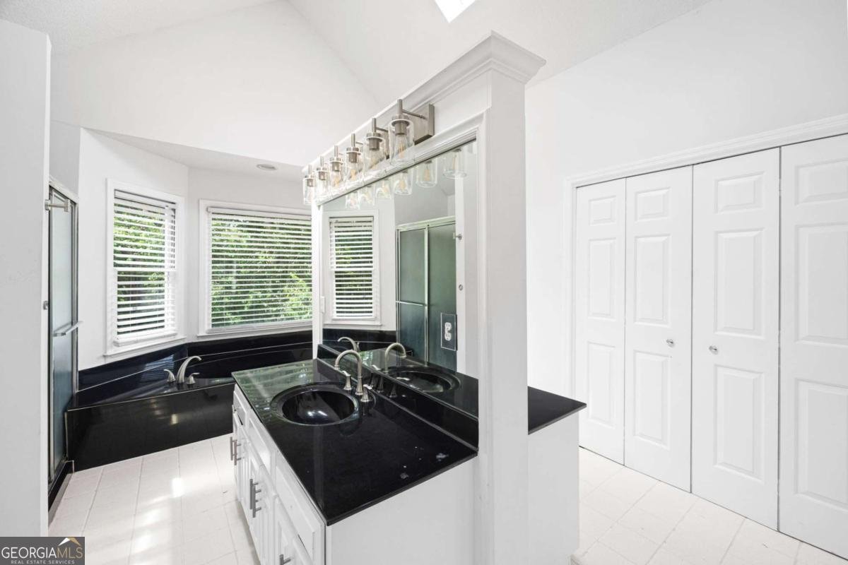 2108 Yorkshire Court Woodstock - 18