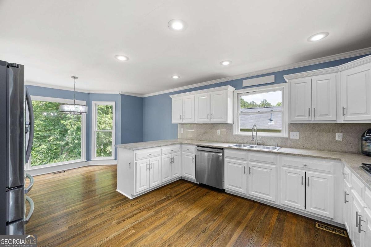 2108 Yorkshire Court Woodstock - 7