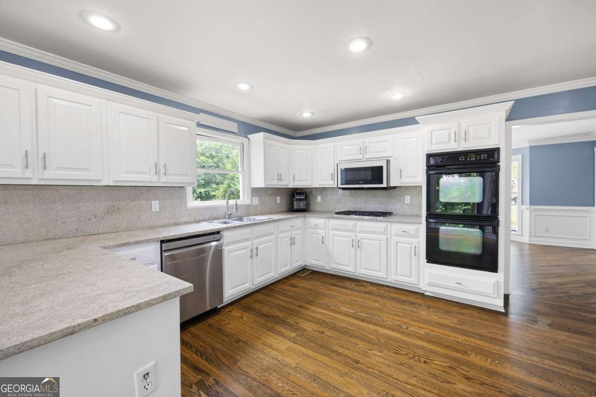 2108 Yorkshire Court Woodstock - 9