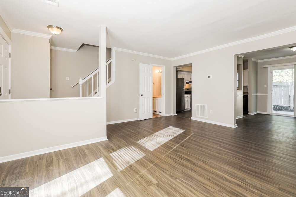 687 Redland Drive Riverdale - 2