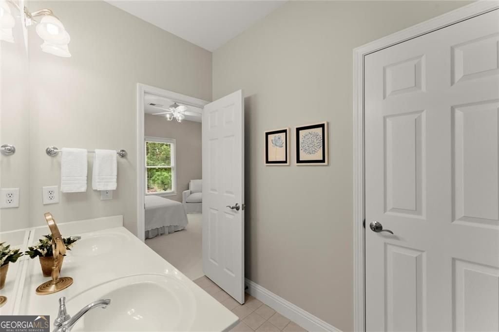 956 Kinghorn Drive Kennesaw - 27