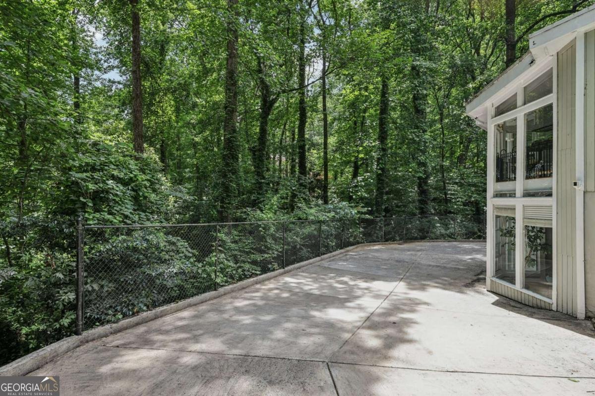 405 Forest Valley Road Sandy Springs - 31