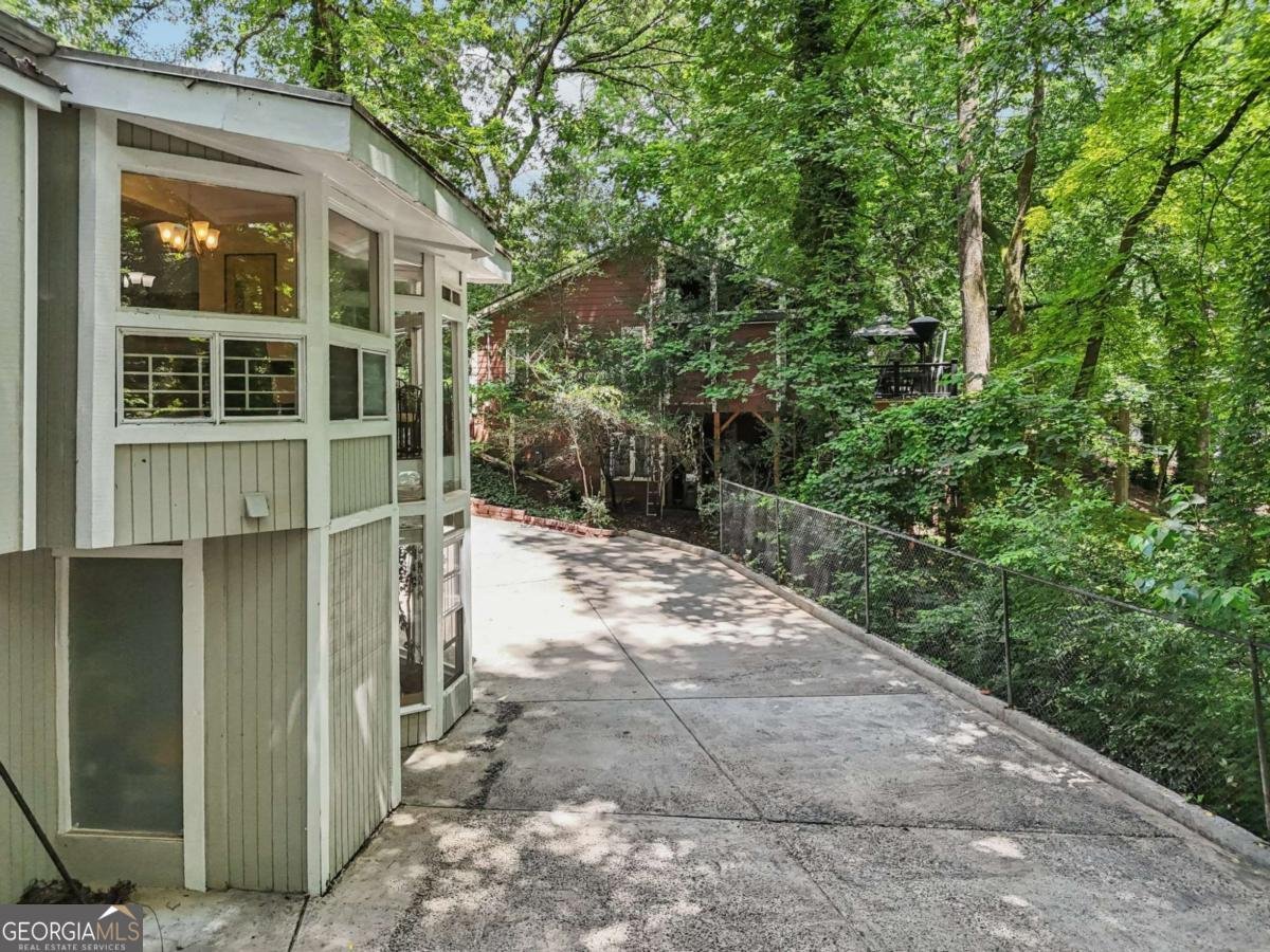405 Forest Valley Road Sandy Springs - 42