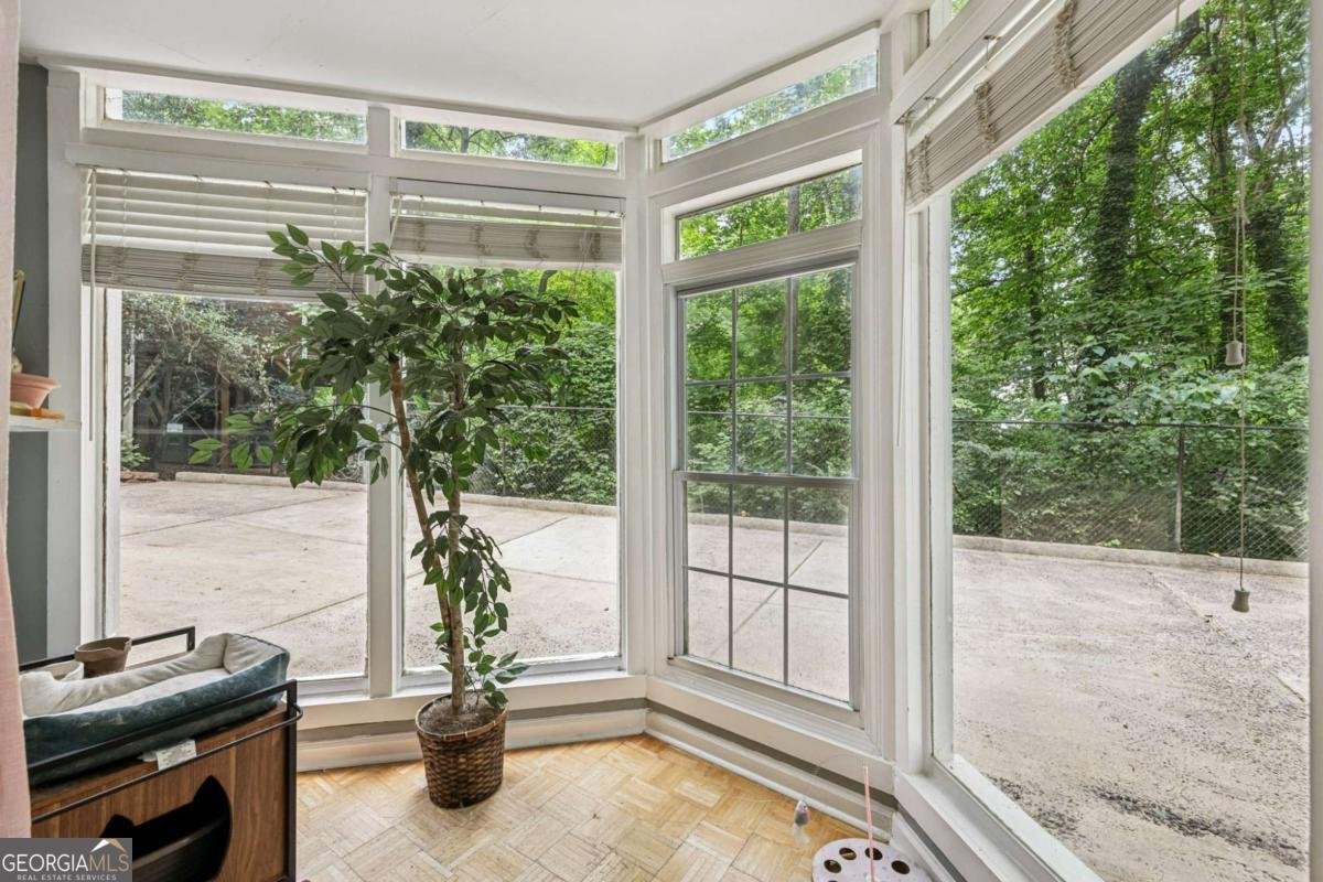 405 Forest Valley Road Sandy Springs - 9