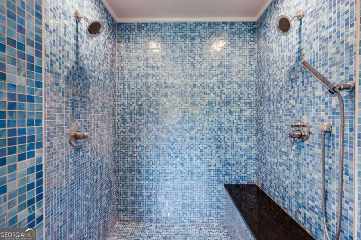 781 Boulevard Athens - 26