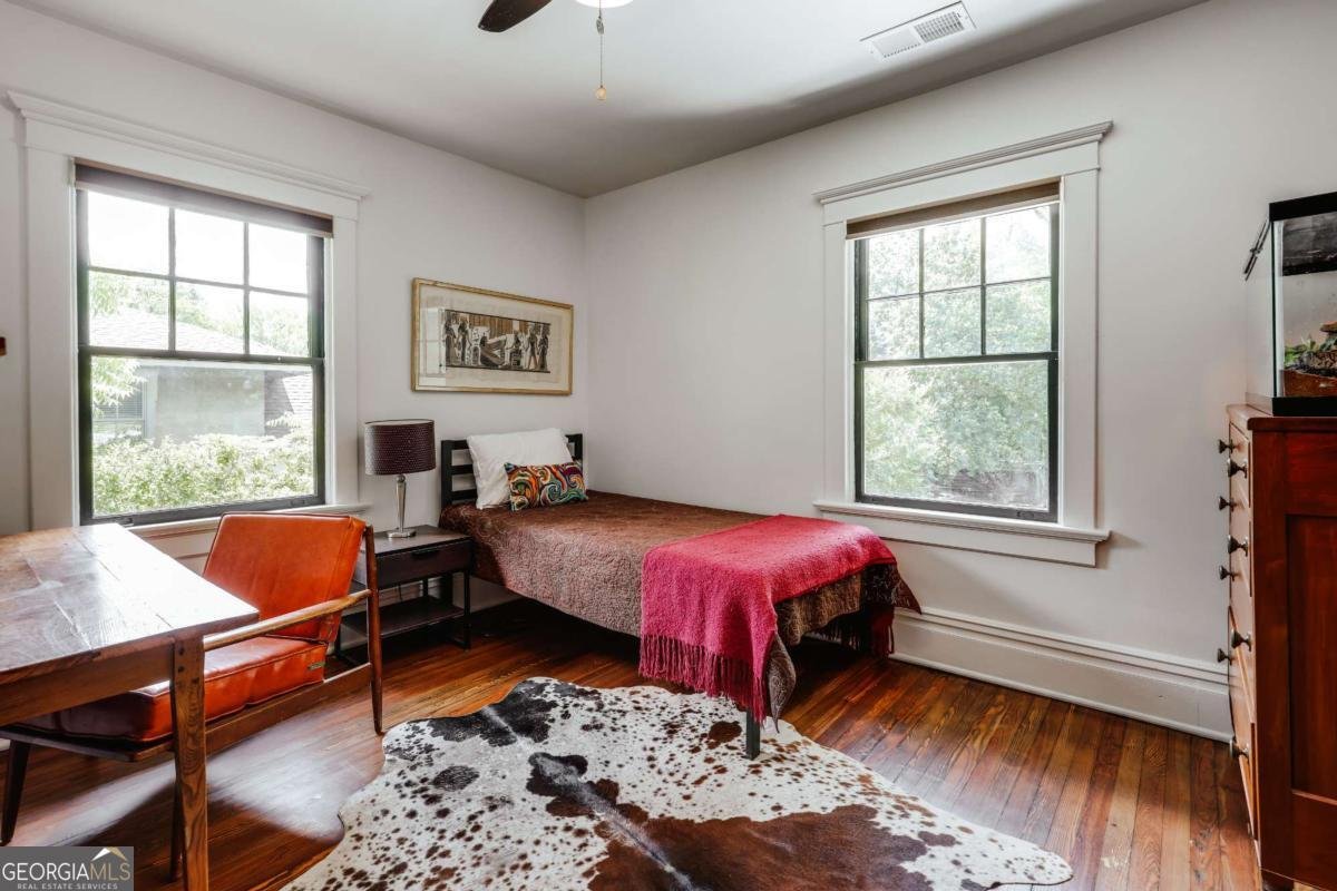 781 Boulevard Athens - 34