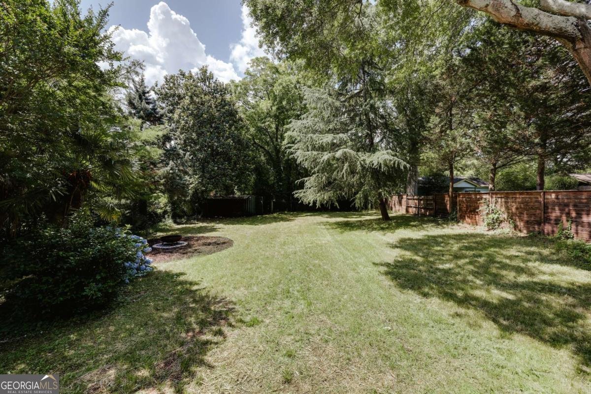 781 Boulevard Athens - 45