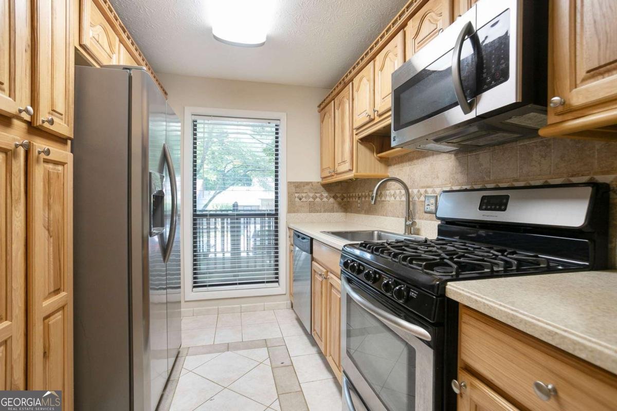 408 River Run Drive Sandy Springs - 11