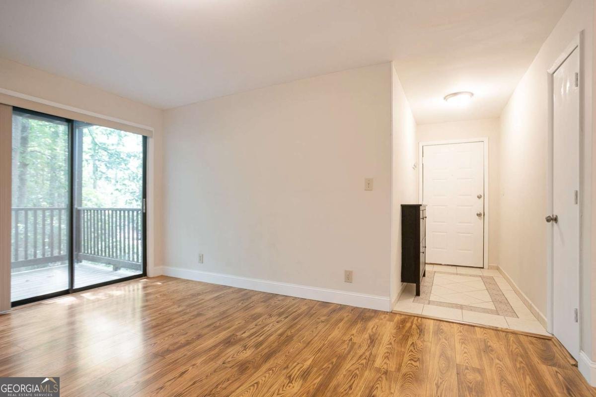 408 River Run Drive Sandy Springs - 20