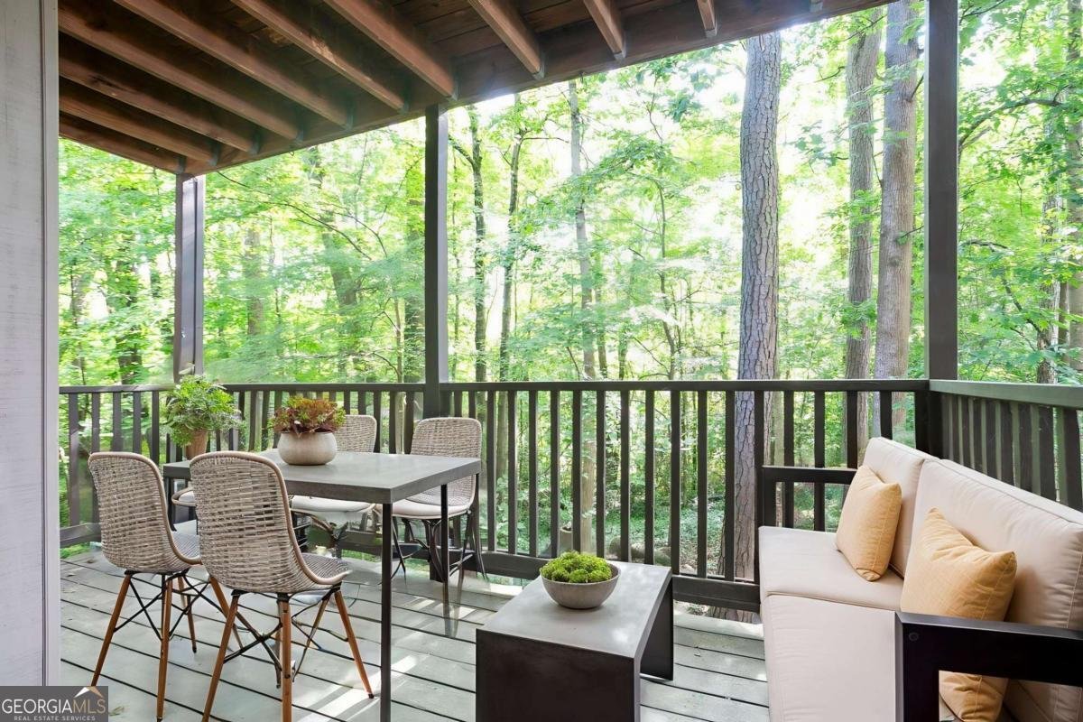 408 River Run Drive Sandy Springs - 24
