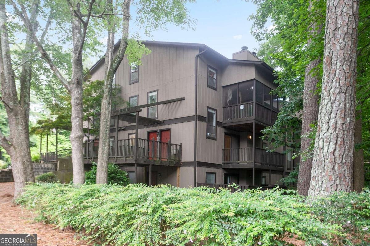 408 River Run Drive Sandy Springs - 29