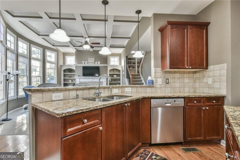 2837 Captain Court Dacula - 14