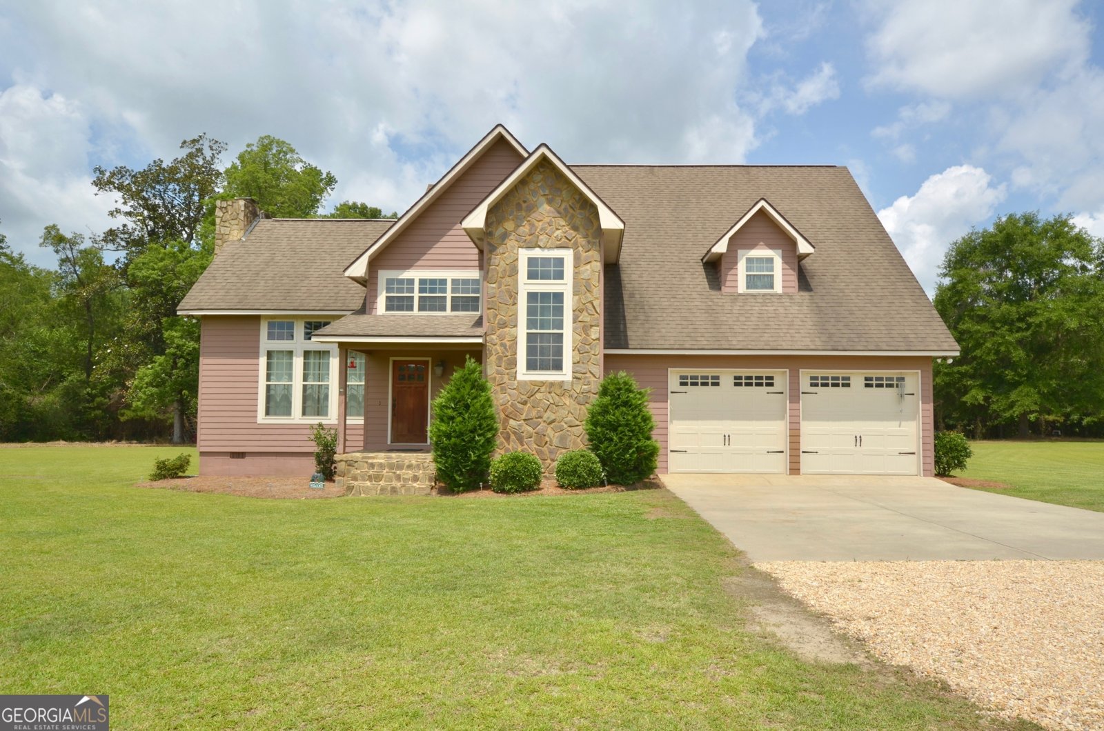 2025 Chicken Road Dudley - 1