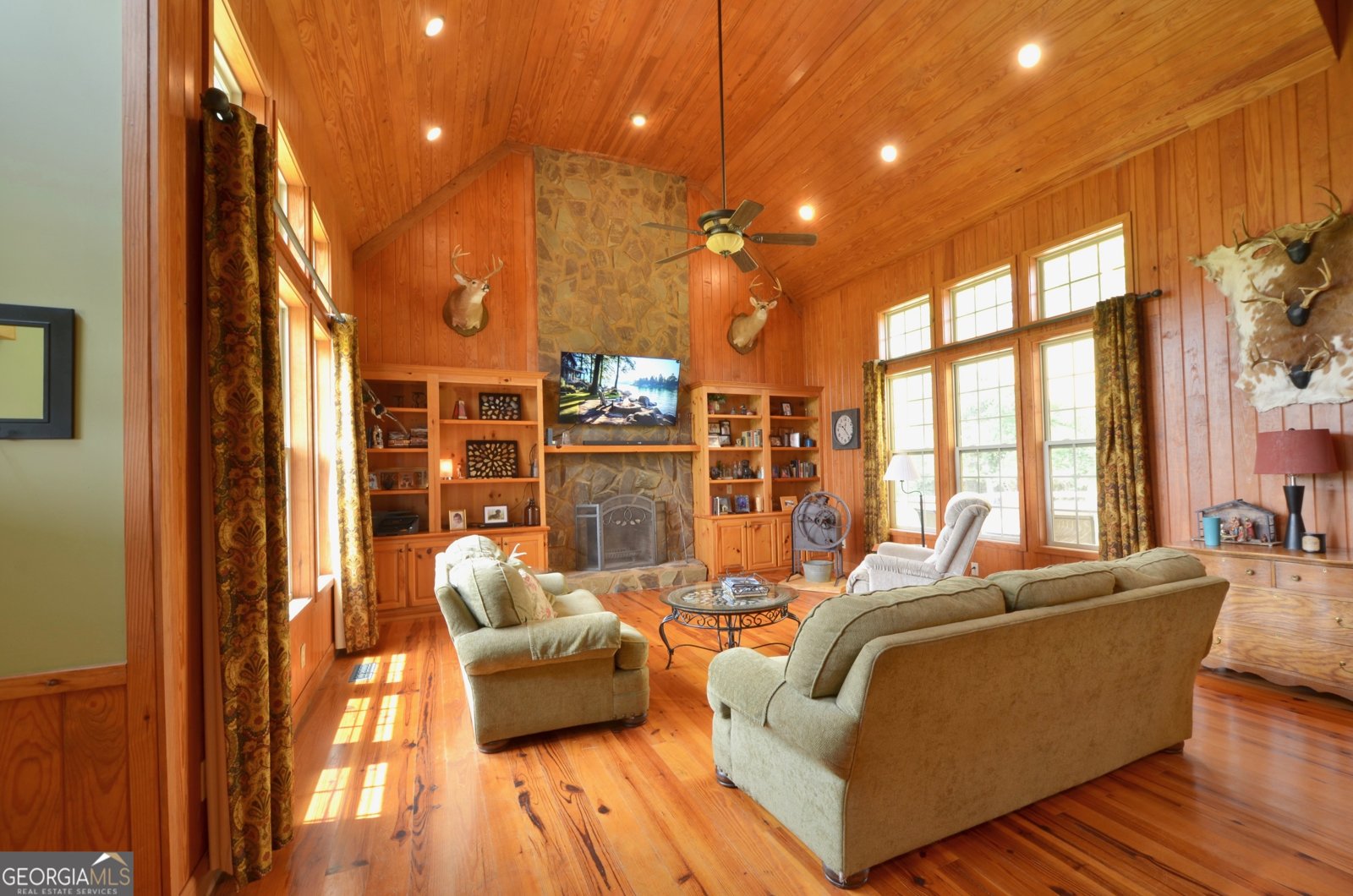 2025 Chicken Road Dudley - 19