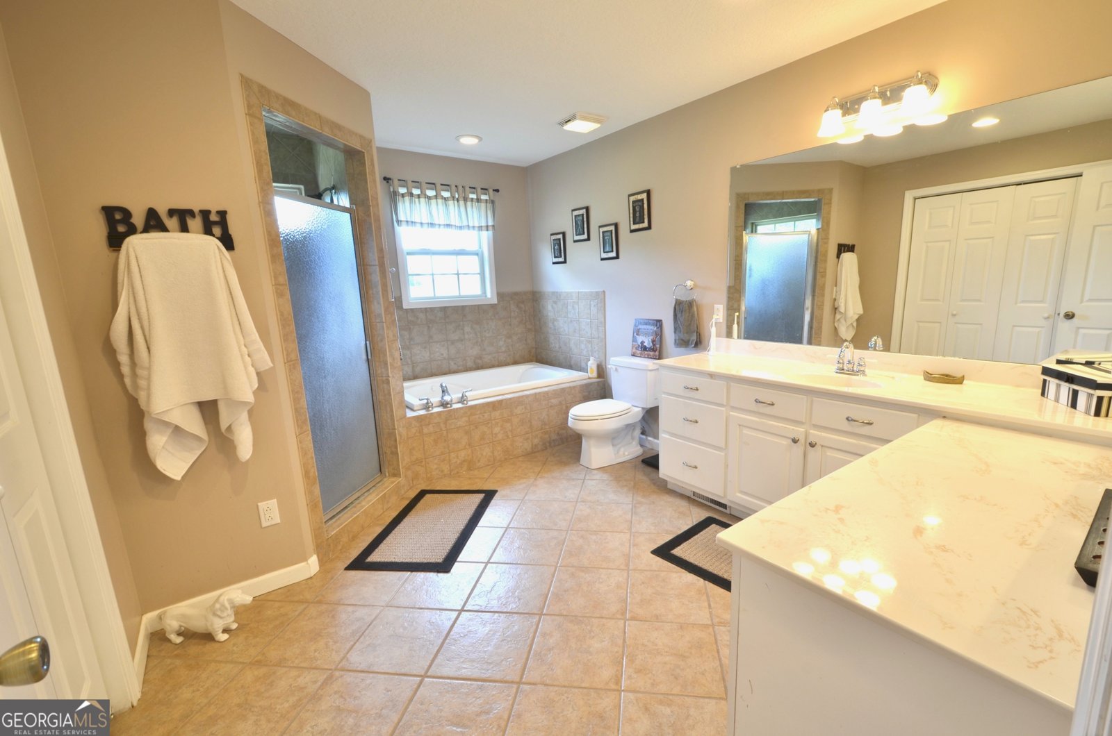 2025 Chicken Road Dudley - 32
