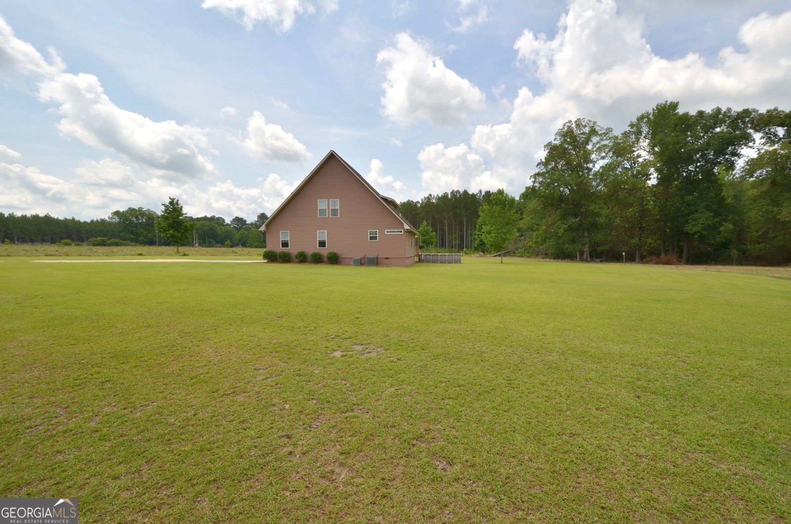 2025 Chicken Road Dudley - 5