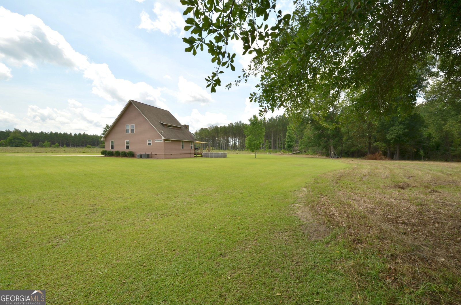 2025 Chicken Road Dudley - 9
