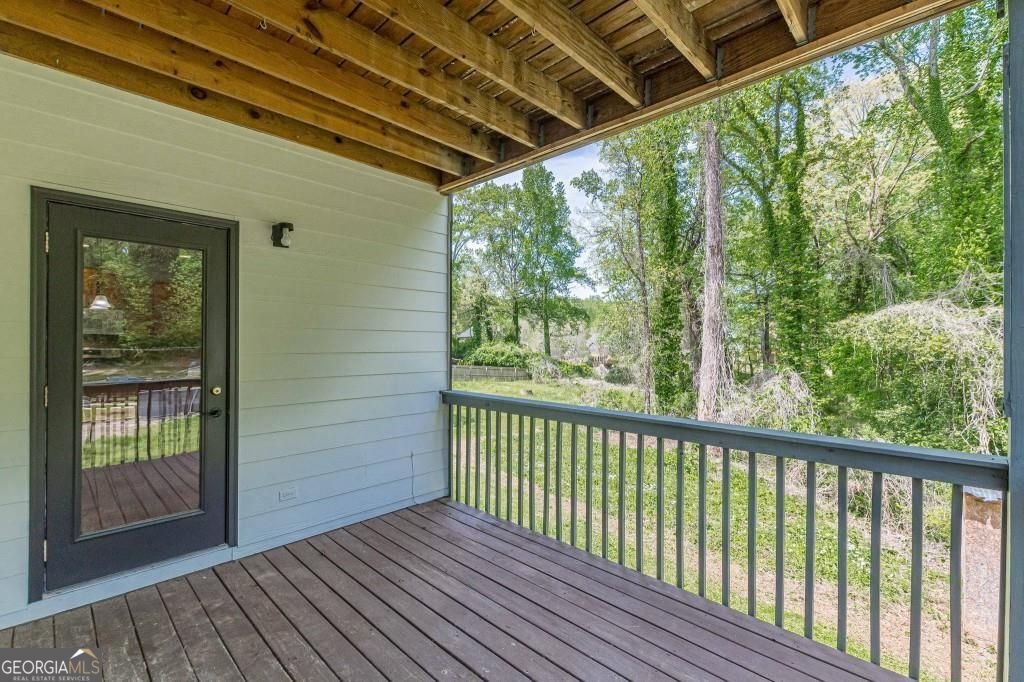 1410 Eastland RD Road Atlanta - 112