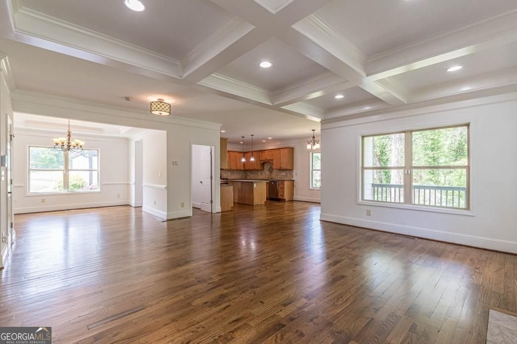1410 Eastland RD Road Atlanta - 88
