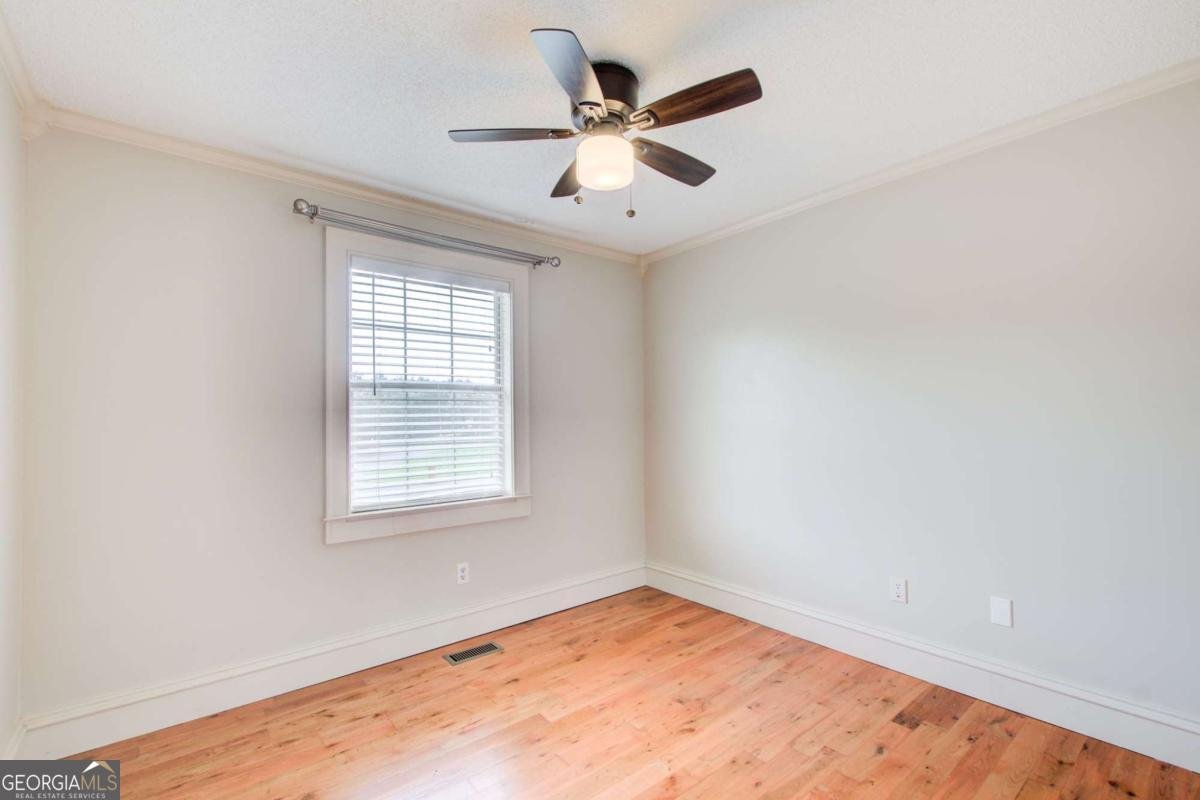 8 SOUTHVIEW Drive Cartersville - 16