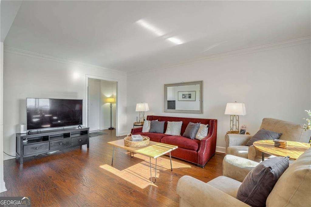 215 Piedmont Avenue Atlanta - 1