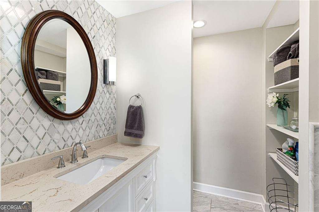 215 Piedmont Avenue Atlanta - 18