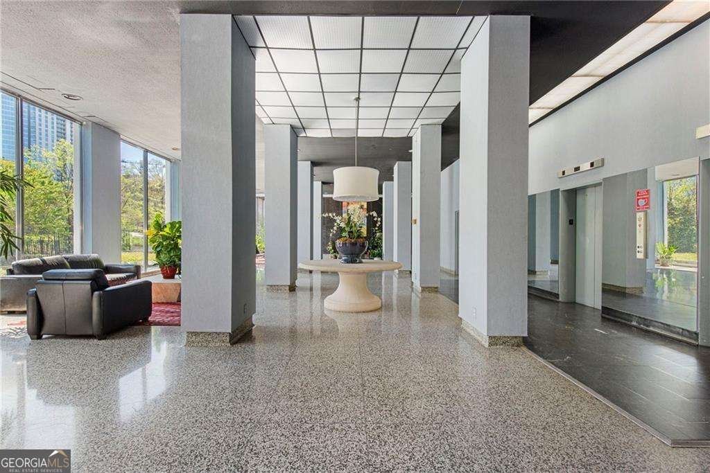 215 Piedmont Avenue Atlanta - 33