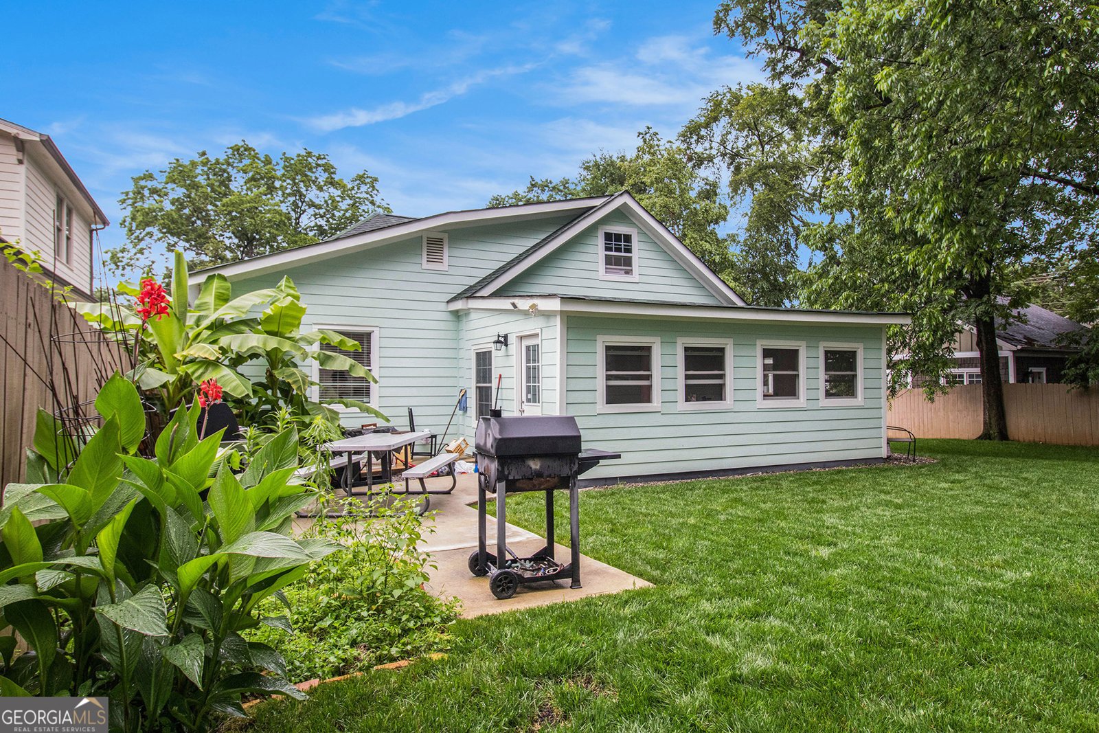 1292 Eubanks Avenue East Point - 33