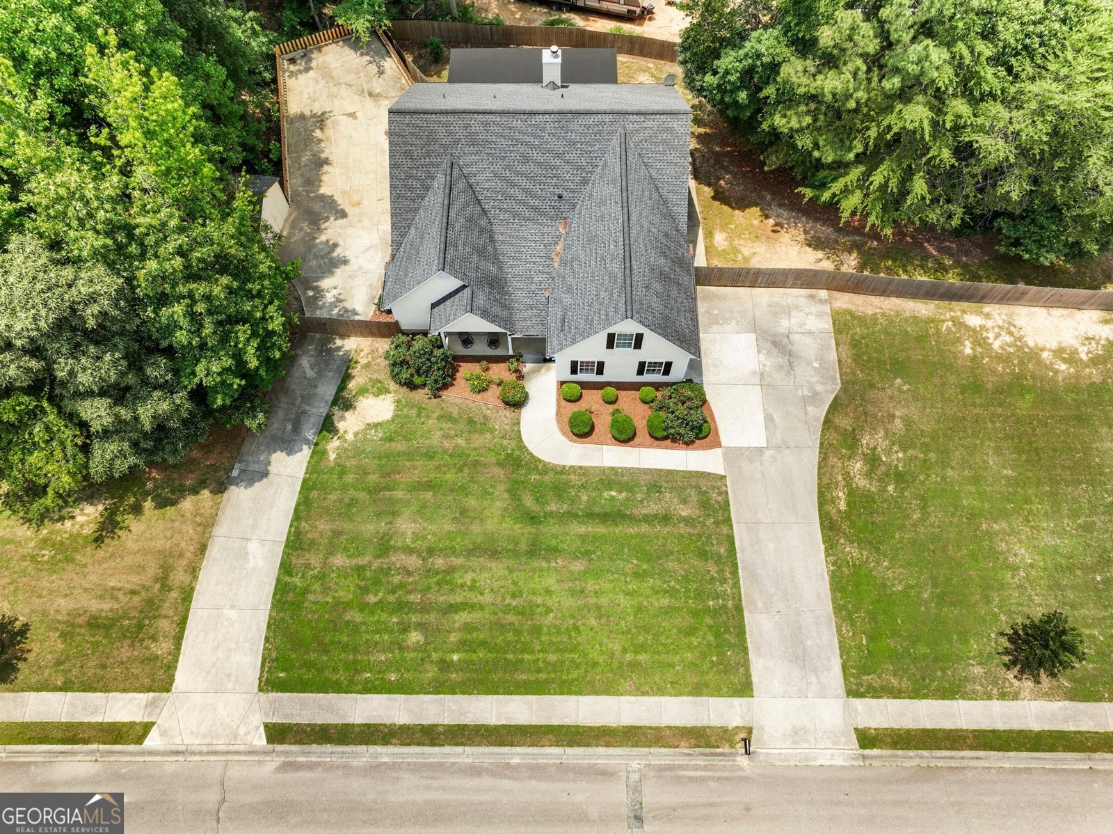 6439 Mossy Boulder Drive Flowery Branch - 56