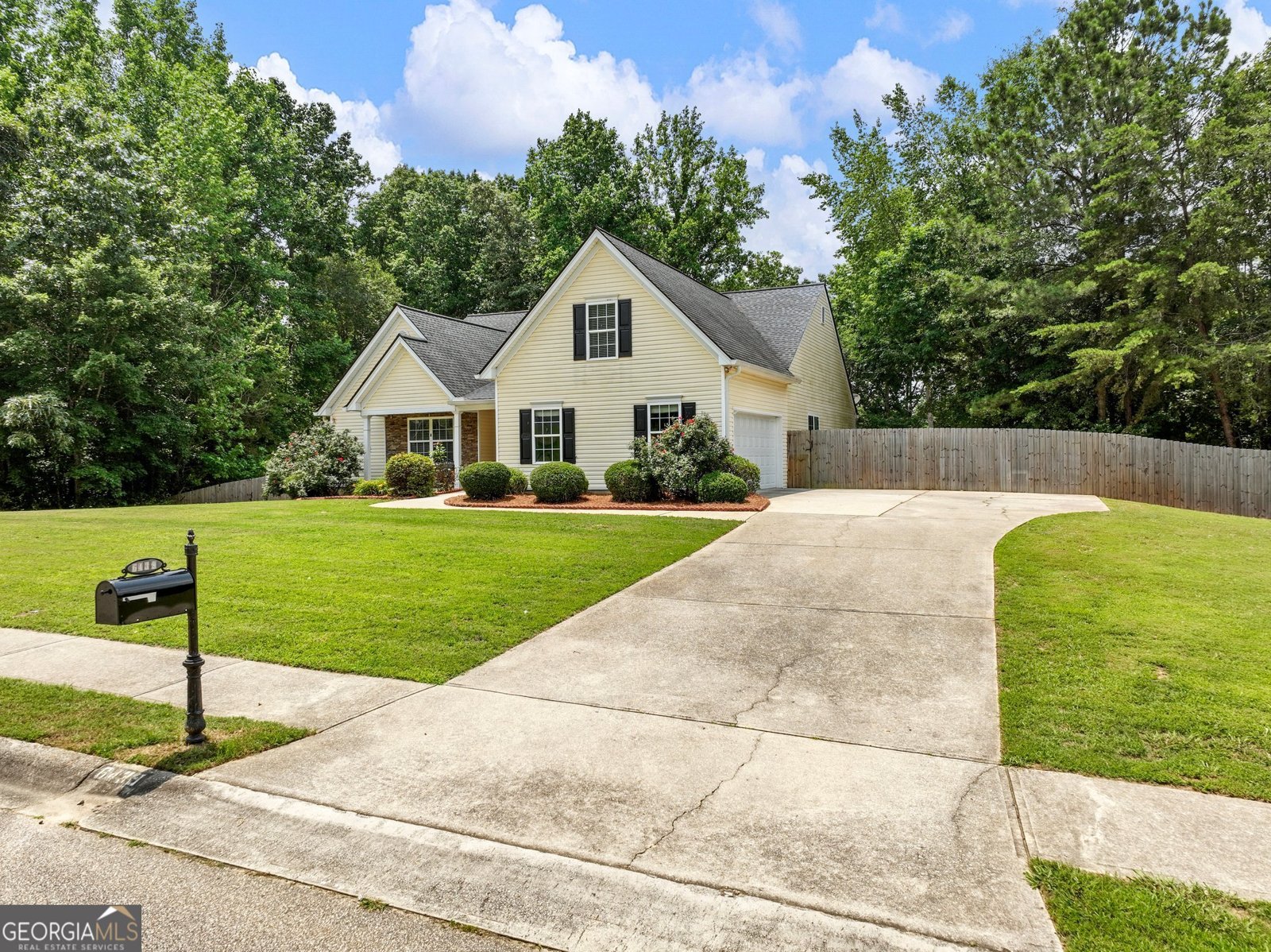 6439 Mossy Boulder Drive Flowery Branch - 57