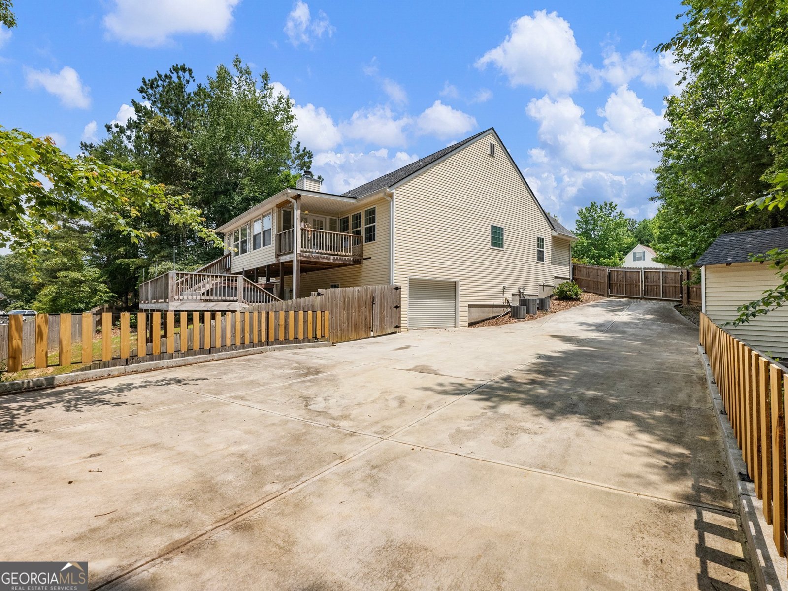 6439 Mossy Boulder Drive Flowery Branch - 67