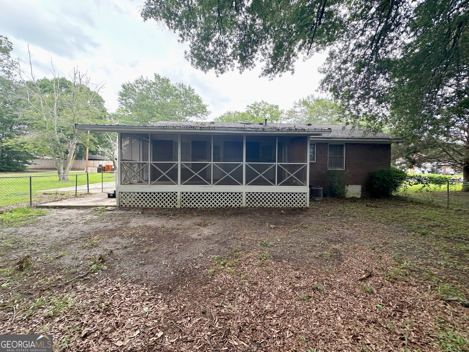 901 Ross Street Perry - 11