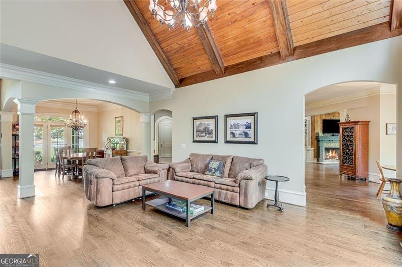 5623 BRENDLYNN Drive Suwanee - 1