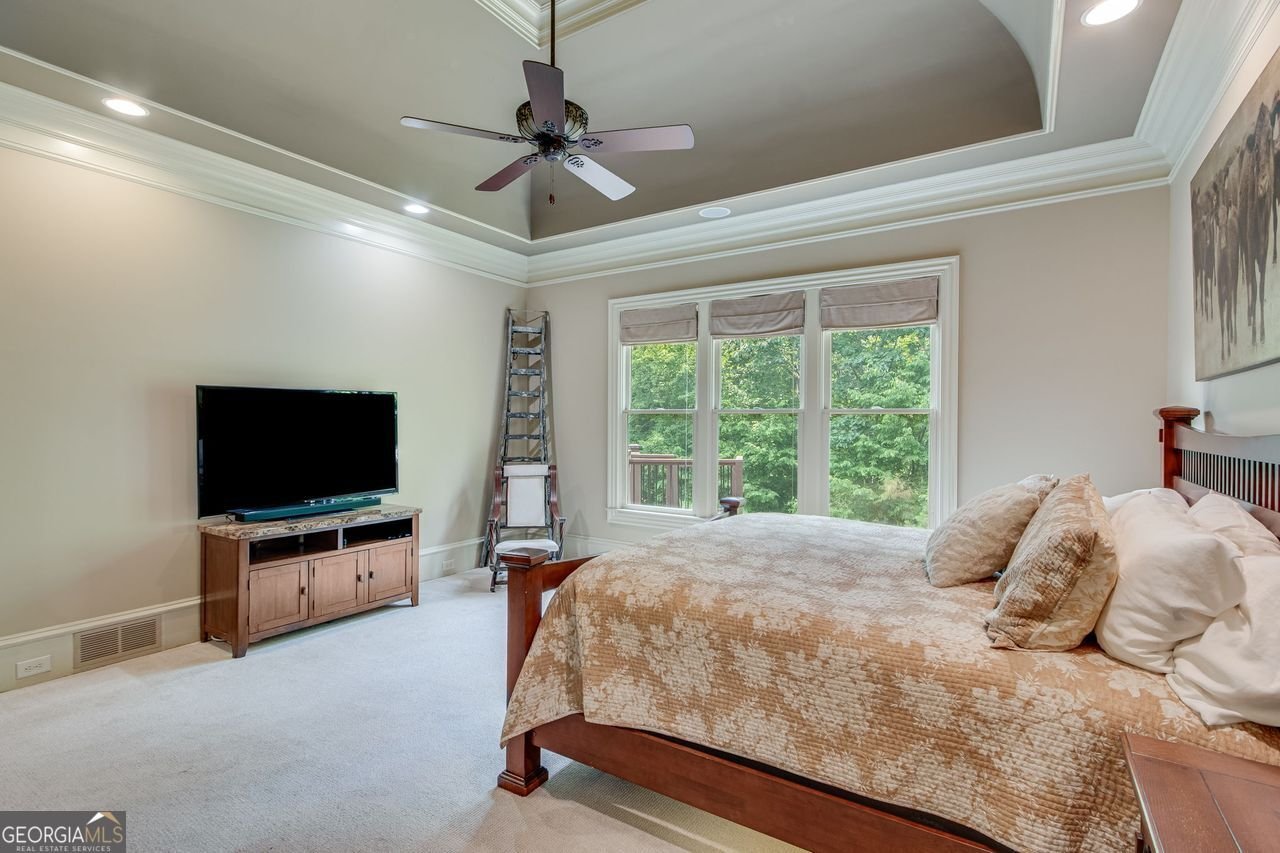 5623 BRENDLYNN Drive Suwanee - 51