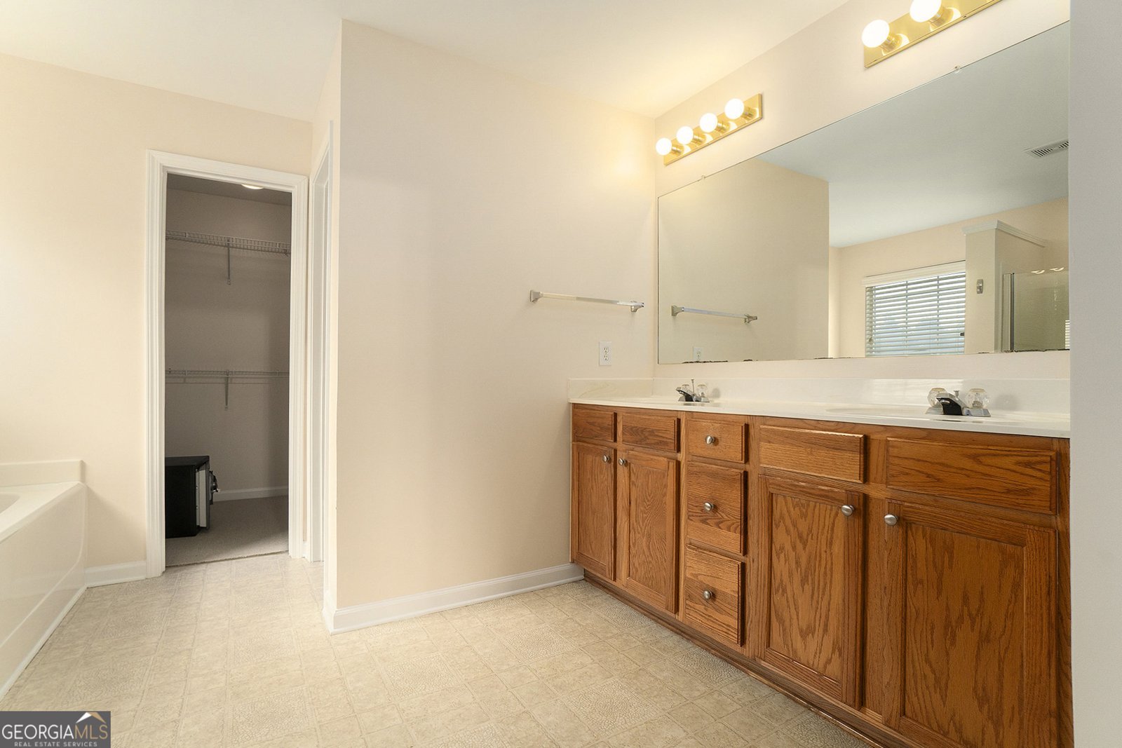 7711 Parkside Drive Lithia Springs - 16