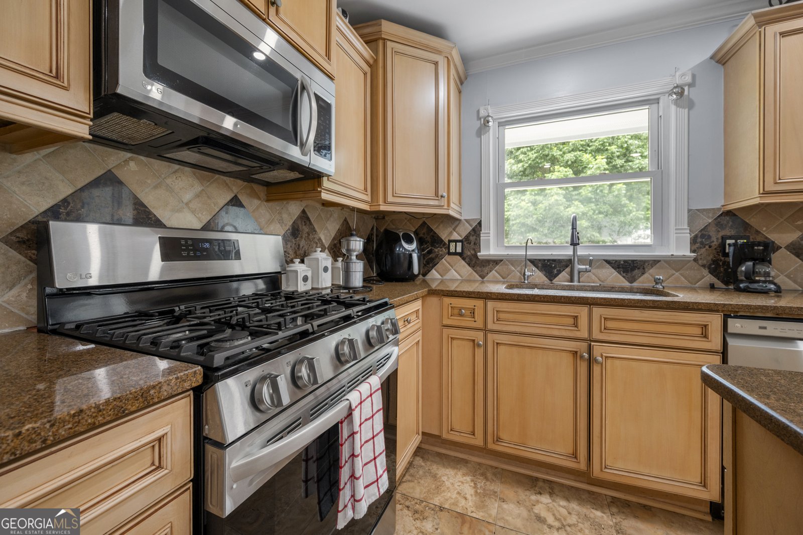 2021 Sherwood Drive Marietta - 8