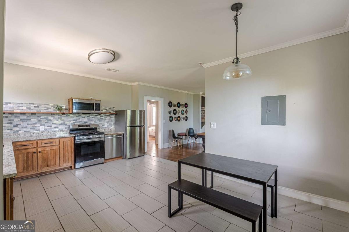 975 Dill Avenue Atlanta - 16