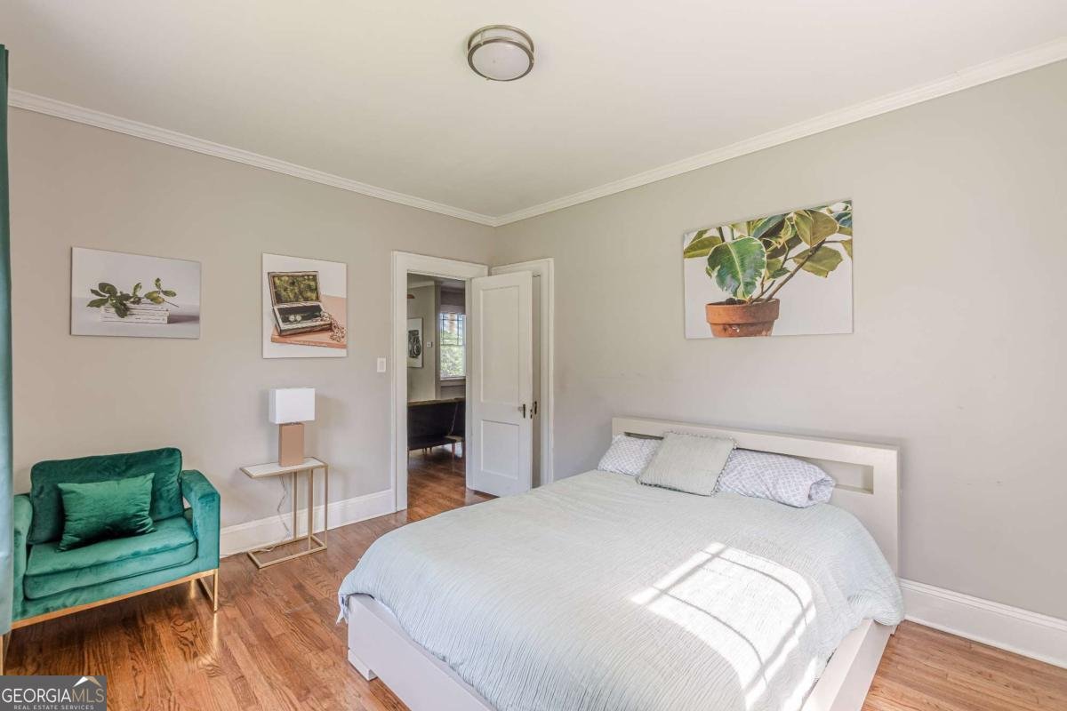 975 Dill Avenue Atlanta - 19