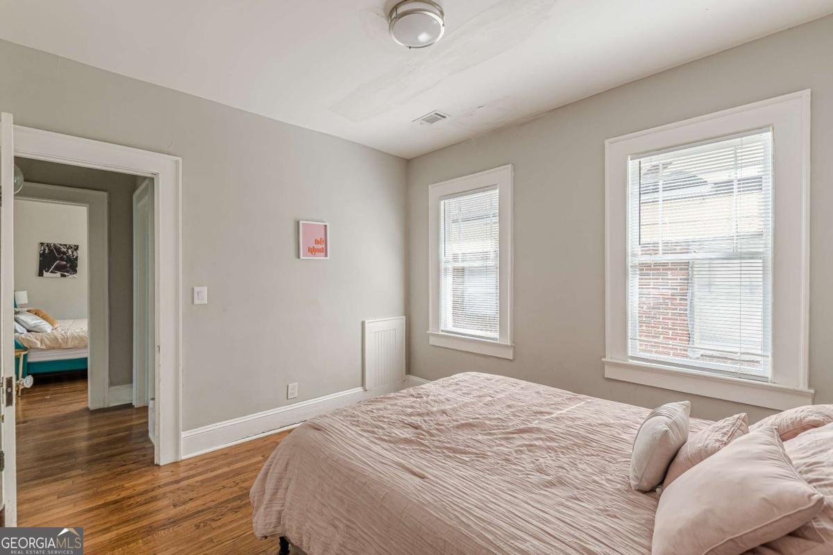 975 Dill Avenue Atlanta - 24