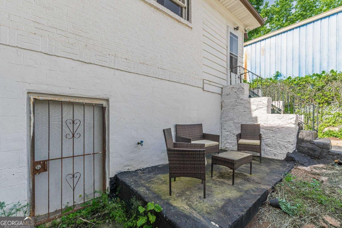 975 Dill Avenue Atlanta - 32