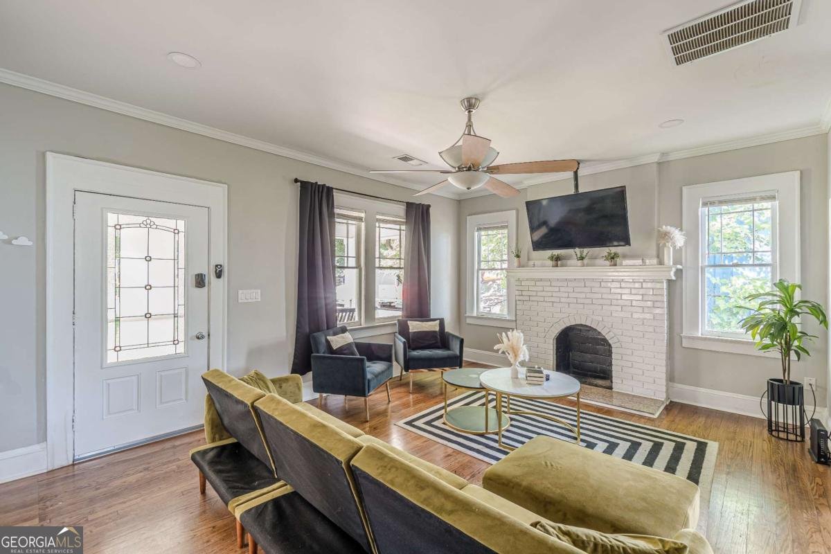 975 Dill Avenue Atlanta - 6