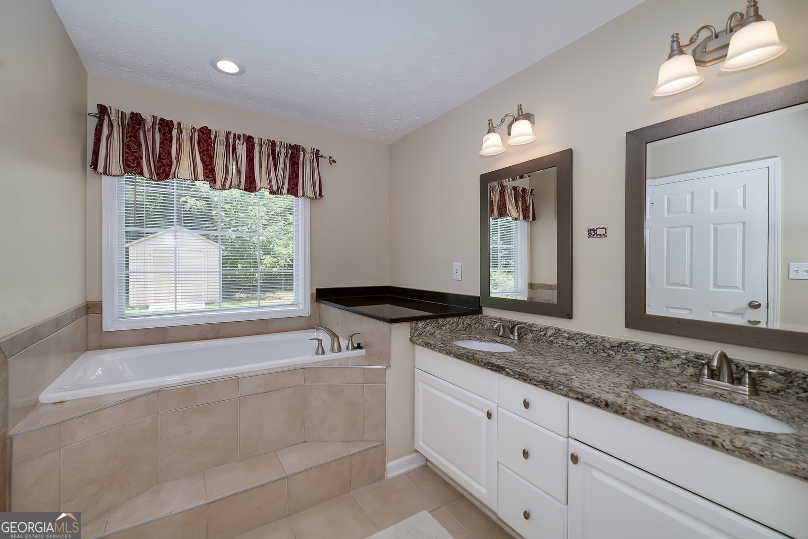 35 Deep Springs Way Covington - 17